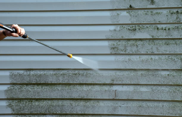 Best Driveway Pressure Washing  in Le Grand, CA